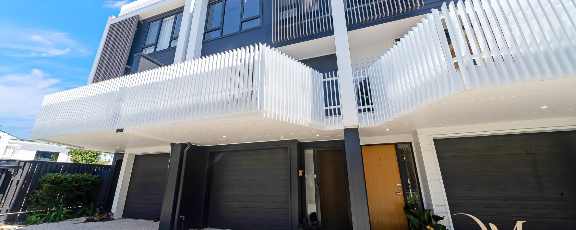 65b79bb6-a1eb-457a-b005-dffb95673ade-Palm-Beach-2026-02-18-103543-3