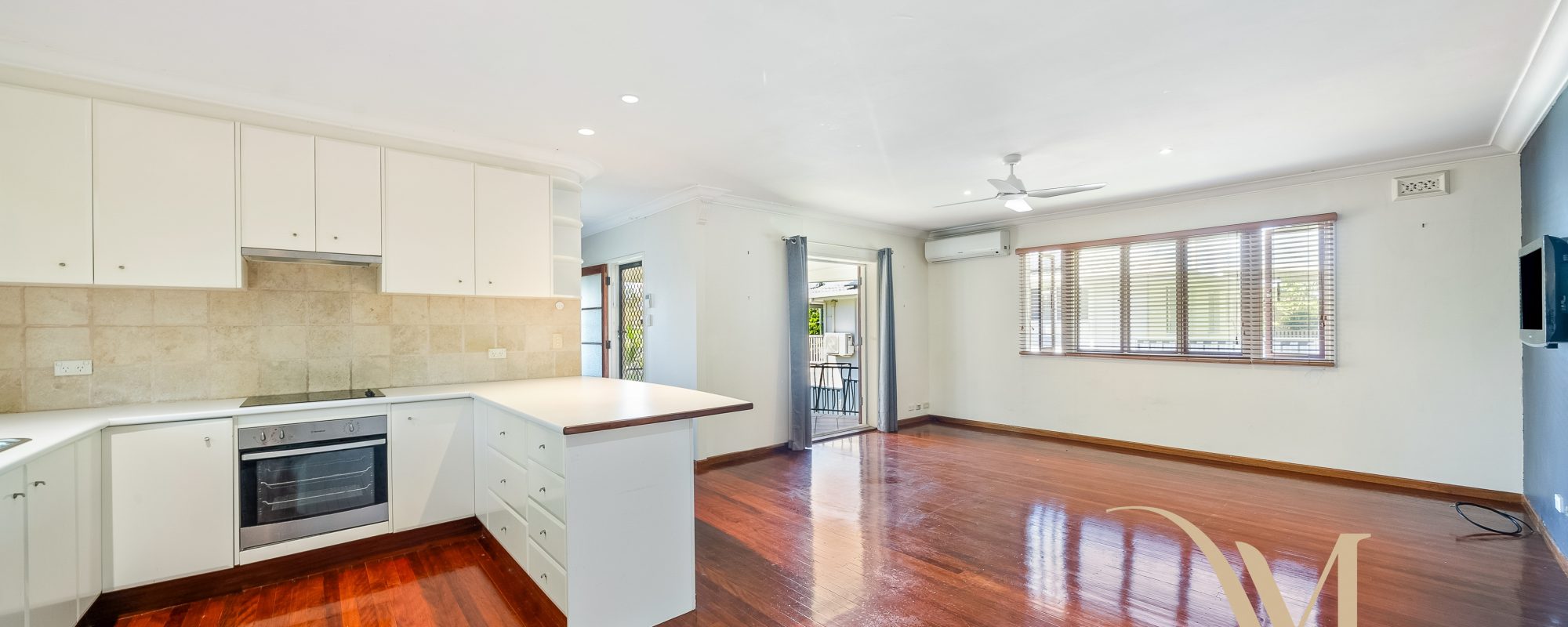 67d0e945-5dd6-462a-a67e-56af75b0bfb0-Labrador-2025-12-30-152929-10