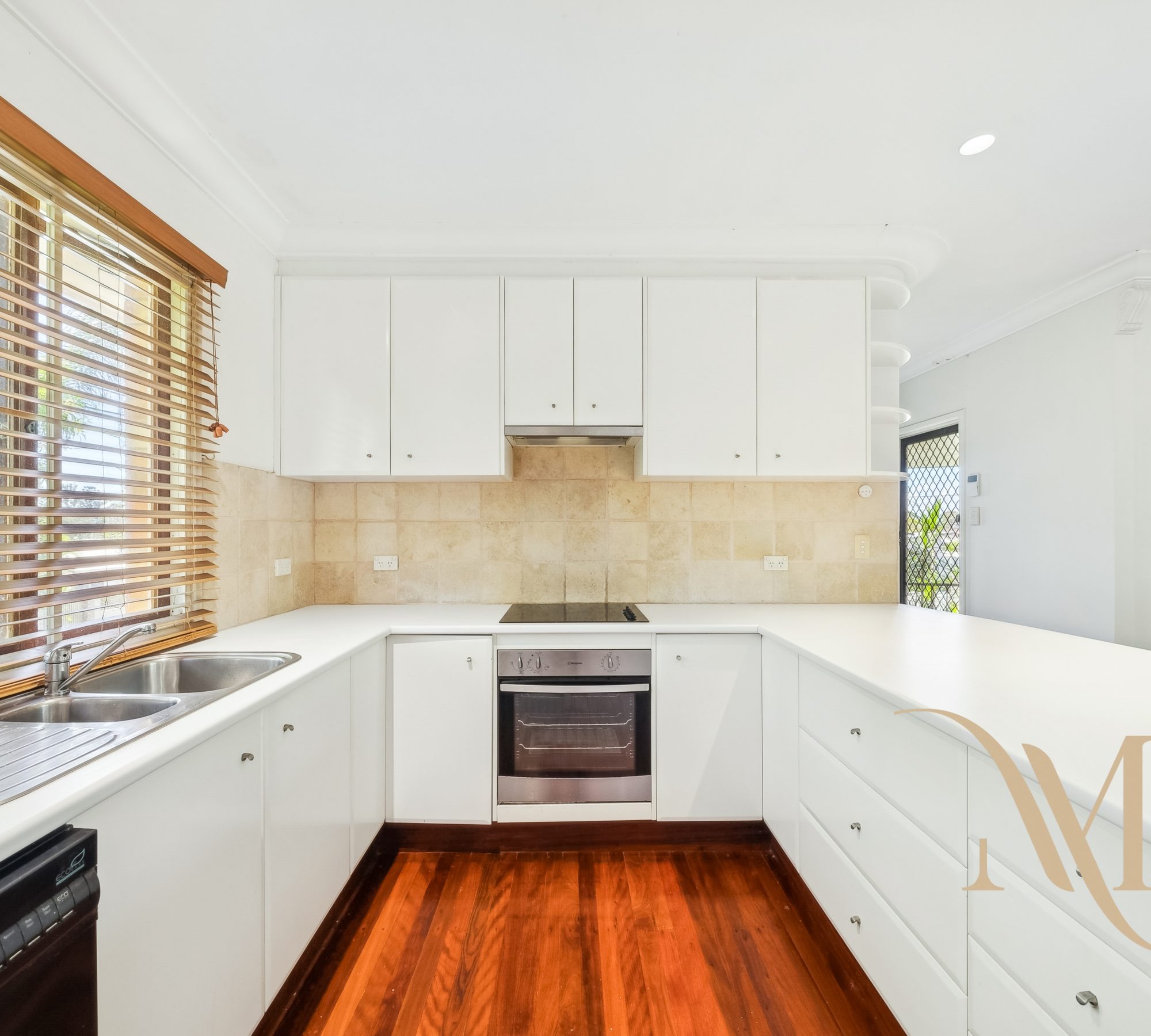 67d0e945-5dd6-462a-a67e-56af75b0bfb0-Labrador-2025-12-30-152929-4