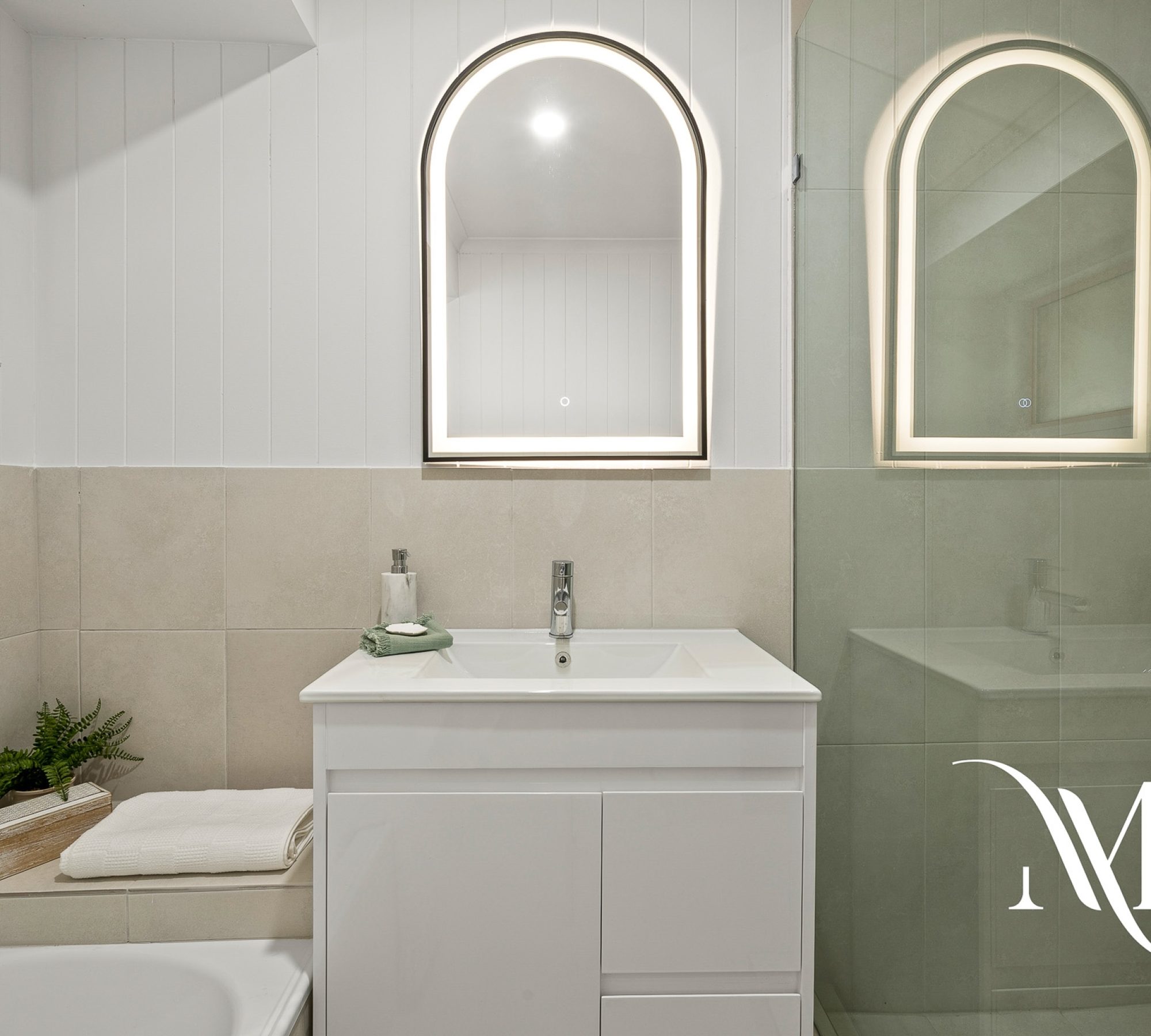 68f06e13-42f8-4b9c-b8d6-b6c984318241-Oxenford-2025-12-30-153655-8