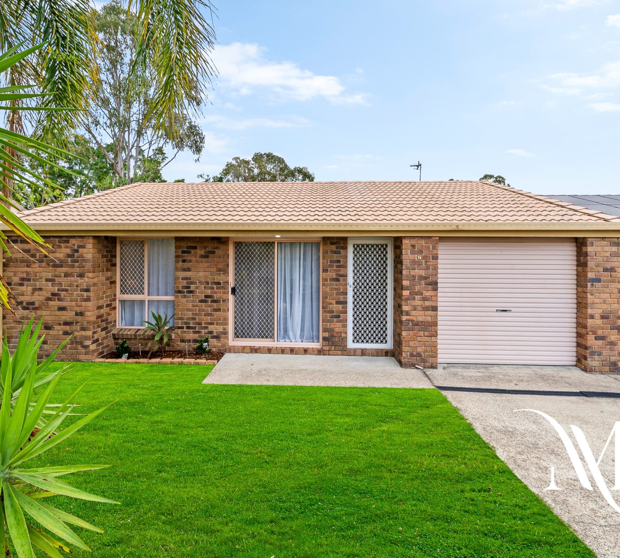 68f06e13-42f8-4b9c-b8d6-b6c984318241-Oxenford-2025-12-30-153655